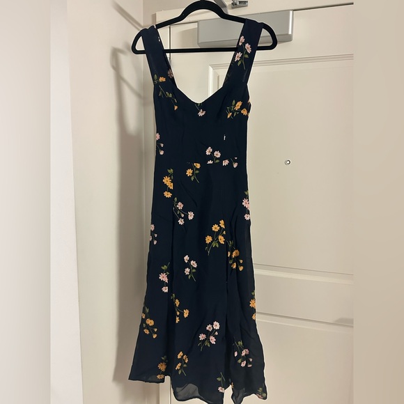 Reformation Dresses & Skirts - Reformation Navy Floral Dreas